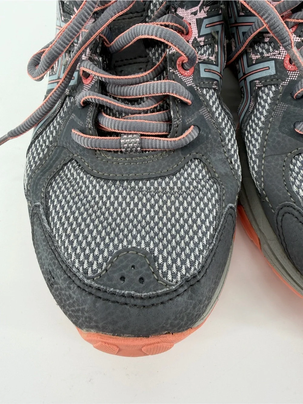ASICS Women Size 8.5 Gel Venture 6 Gray Pink Trail Running Athletic Sneakers
